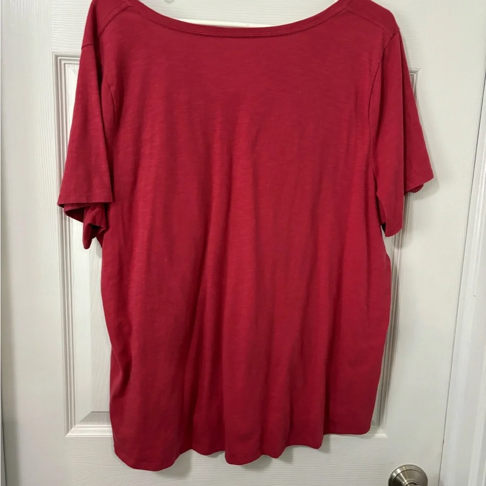 NWOT EVRI v neck tee size 1X - Picture 3 of 3